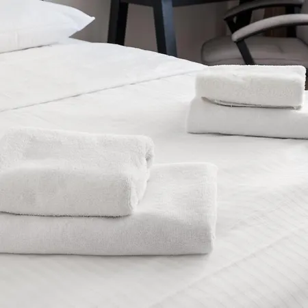 Metro Wilanowska Cosy By Bookinghost