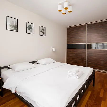 公寓 Metro Wilanowska Cosy By Bookinghost *