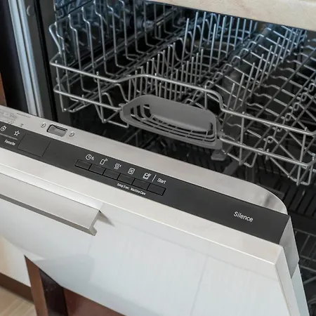 Metro Wilanowska Cosy By Bookinghost