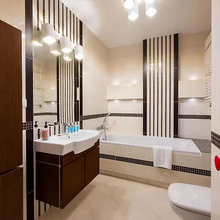 Metro Wilanowska Cosy By Bookinghost Apartment