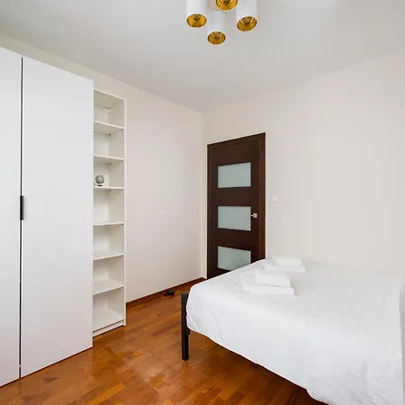 Apartment Metro Wilanowska Cosy Warsaw