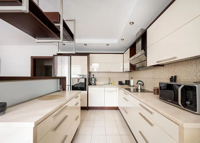 Metro Wilanowska Cosy By Bookinghost Apartament Warszawa